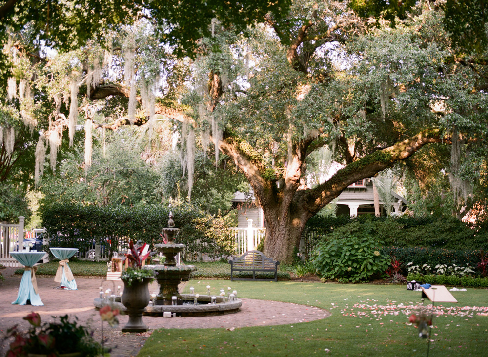 Wedding photographer in Charleston, SC