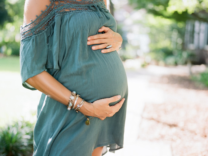 Wilmington Maternity Photographer Gillian Claire