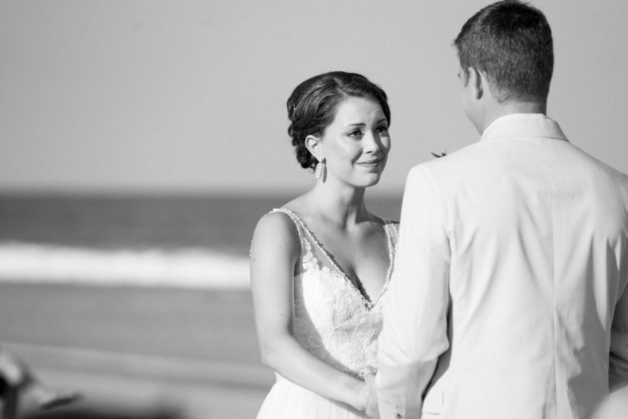 Beautiful Beach wedding at Debordieu | Lindsey and Rob - Gillian Claire ...