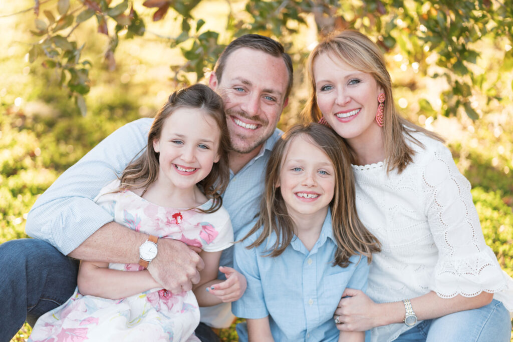 Family photos at Wachesaw Plantation by myrtle beach photographer gillian claire