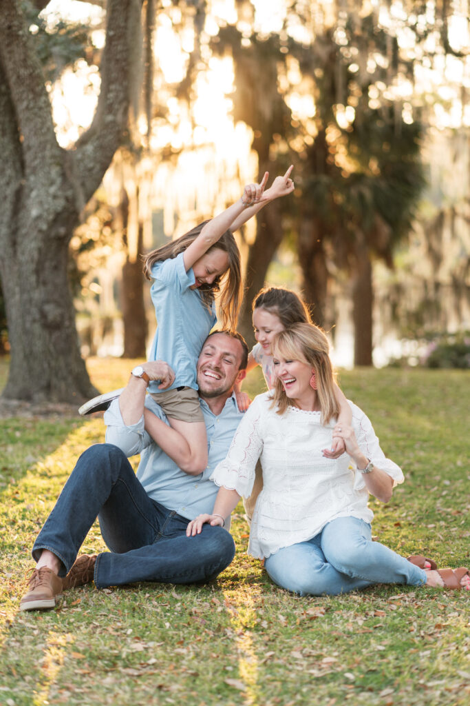 Family photos at Wachesaw Plantation by myrtle beach photographer gillian claire