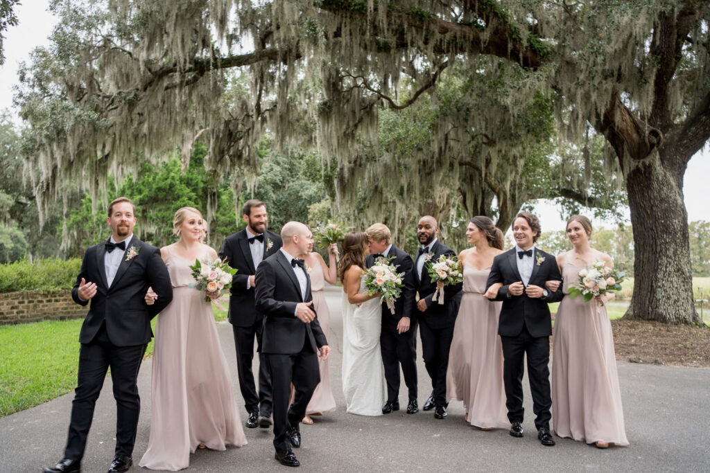 wedding party at caledonia plantation