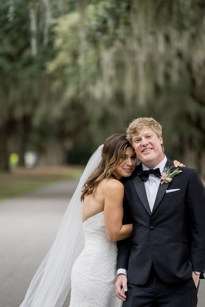 bride and groom portrait at caledonia plantation