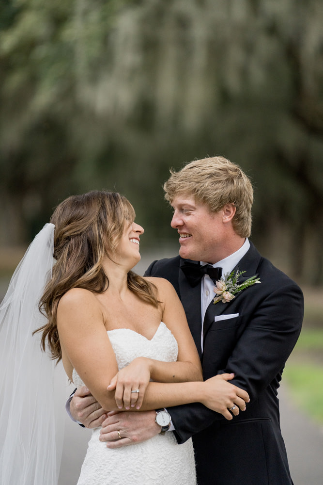 bride and groom portrait at caledonia plantation